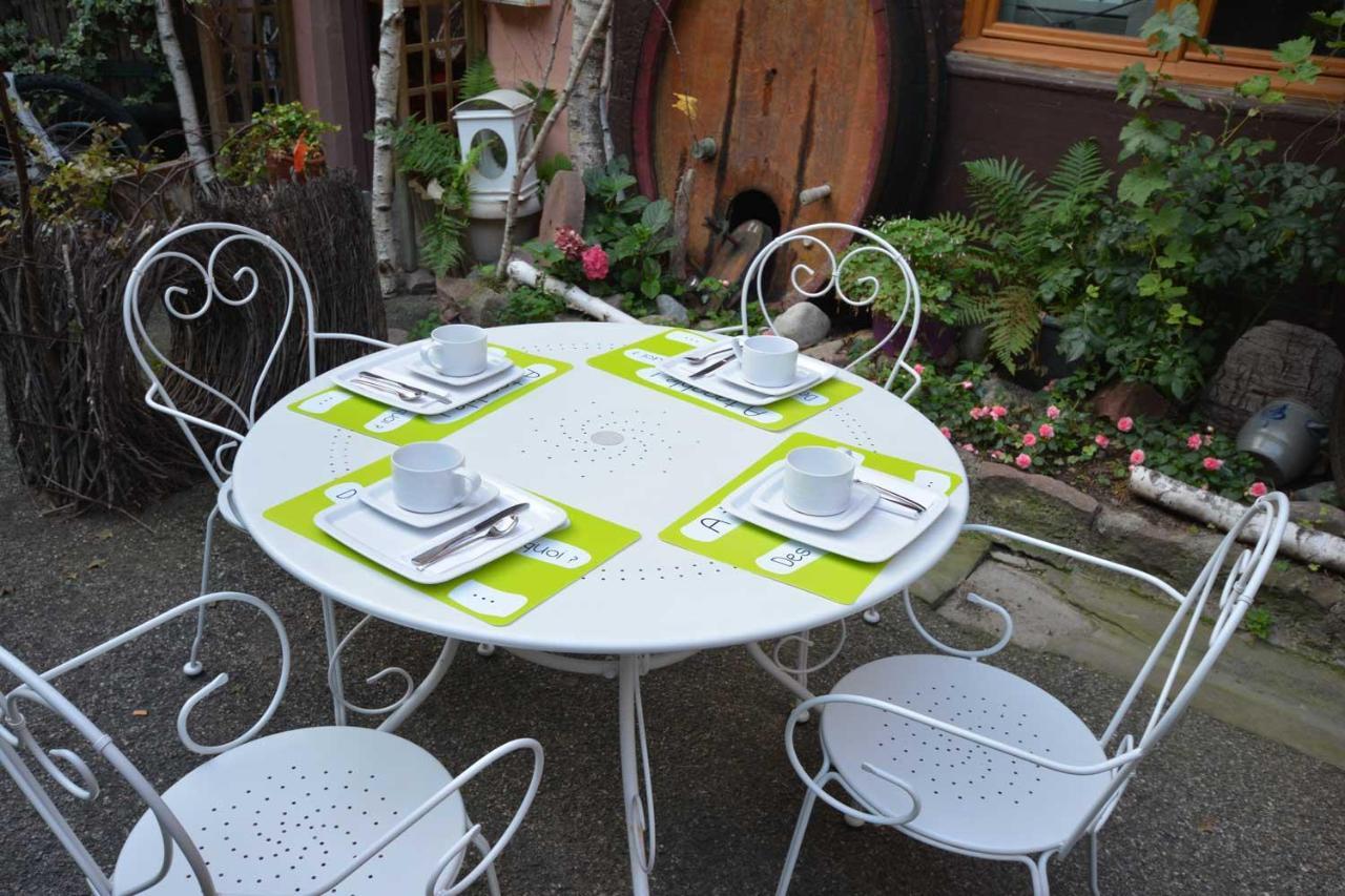 Chez Myriam Bed And Breakfast Studio Parme Колмар Екстериор снимка